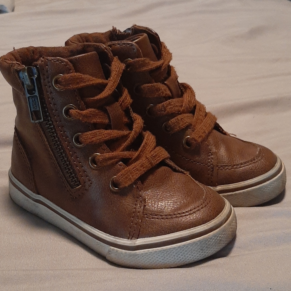 Cat & Jack Boy's  Boots